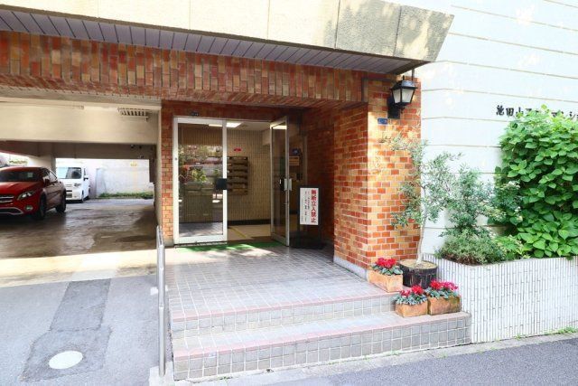 エントランス　毎日通るエントランス♪