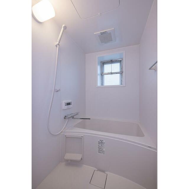 バス・シャワールーム　※写真は同タイプ住戸です。