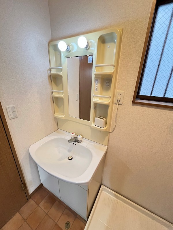 洗面設備　※参考写真