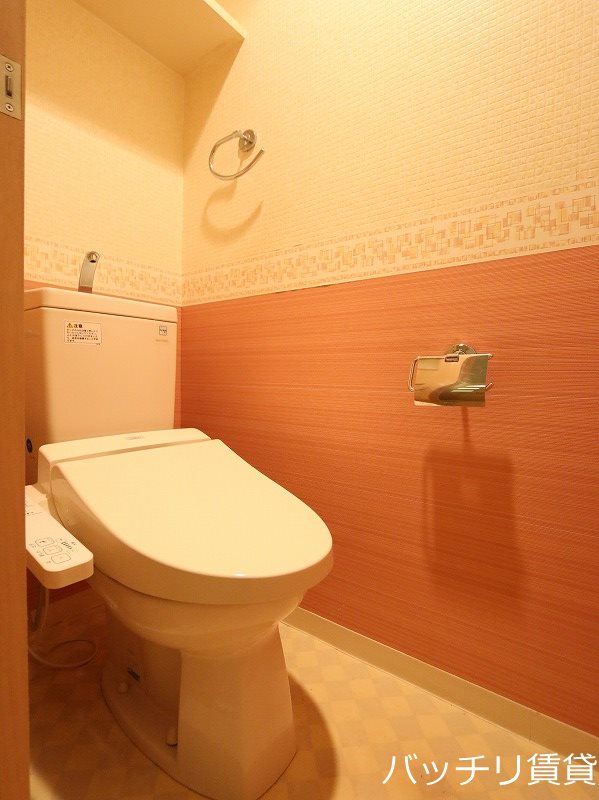 トイレ　※同マンション別部屋写真のため、現状優先。