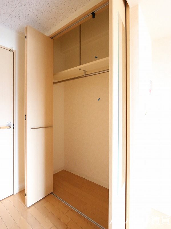 収納　※同マンション別部屋写真のため、現状優先。