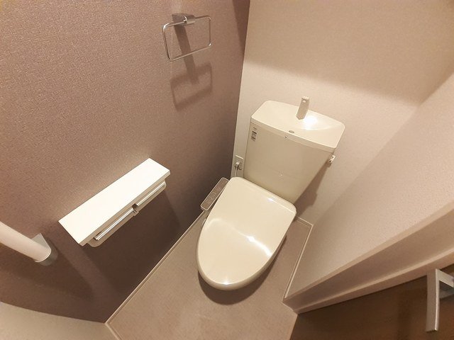 トイレ　コンパクトで使いやすいトイレです