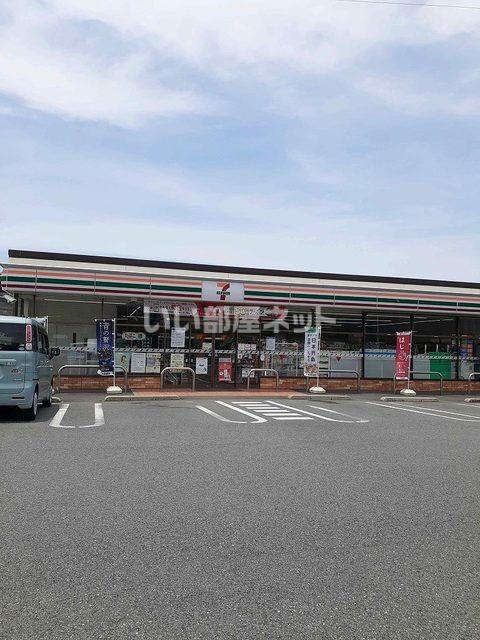 コンビニ　セブンイレブン 新八代駅前店（コンビニ）まで3m