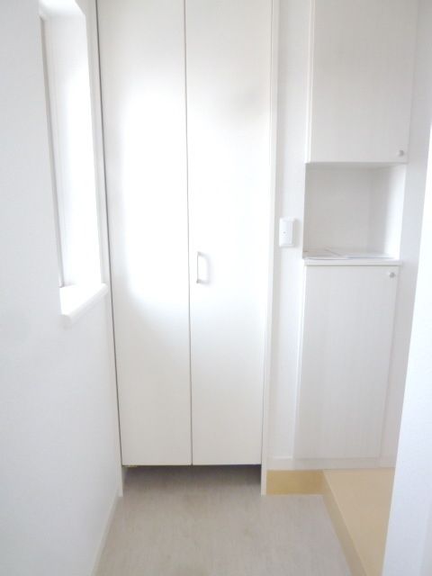 玄関　★お部屋探しは株式会社タウンハウジング東京まで★