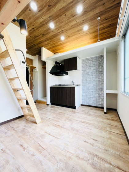 居室・リビング　※別部屋の写真です
