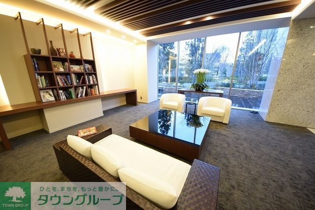 ロビー　ラウンジ