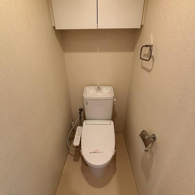 トイレ　※写真は同タイプ住戸です。
