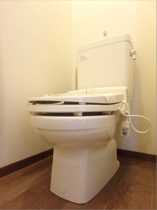 トイレ　図面と現状に相違がある場合には現状を優先