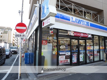 コンビニ　ローソン 新宿水道町店（コンビニ）まで140m