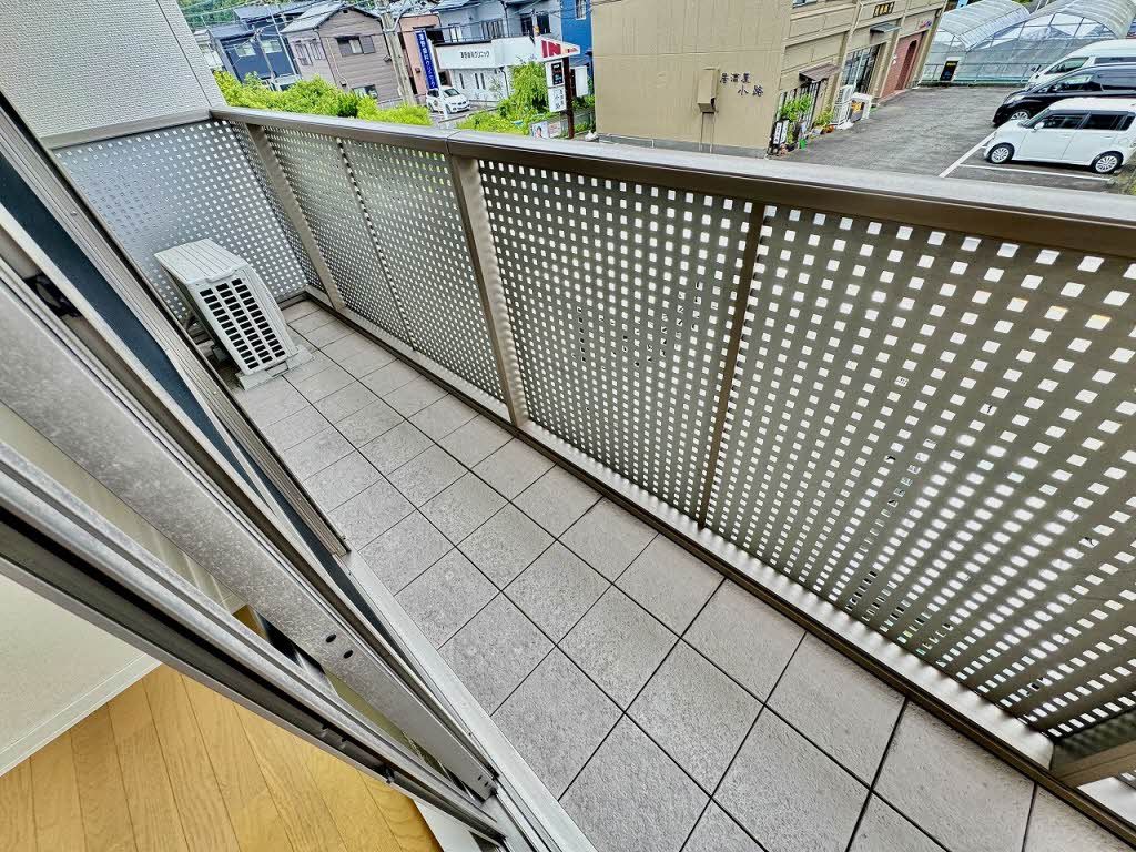 バルコニー　バルコニー