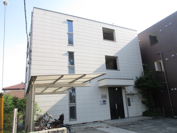 建物外観　駅徒歩１０分