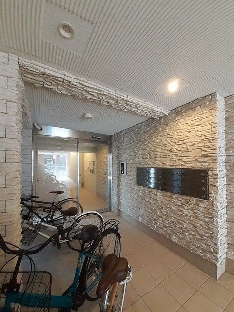 エントランス　エントランス