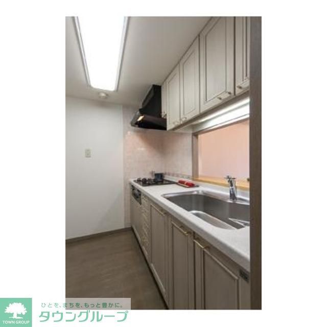 キッチン　※写真は同タイプ住戸です。