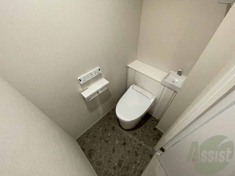 トイレ　トイレです。ウォシュレット付を探している方、おすすめです。