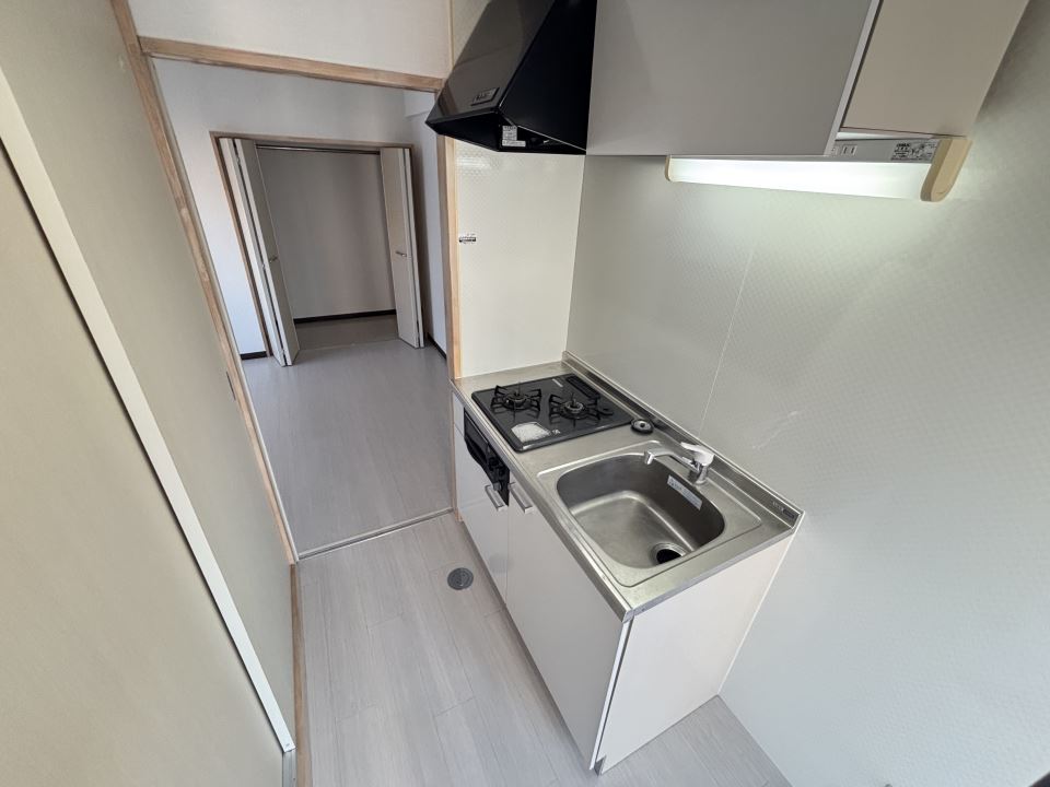キッチン　角部屋明るい