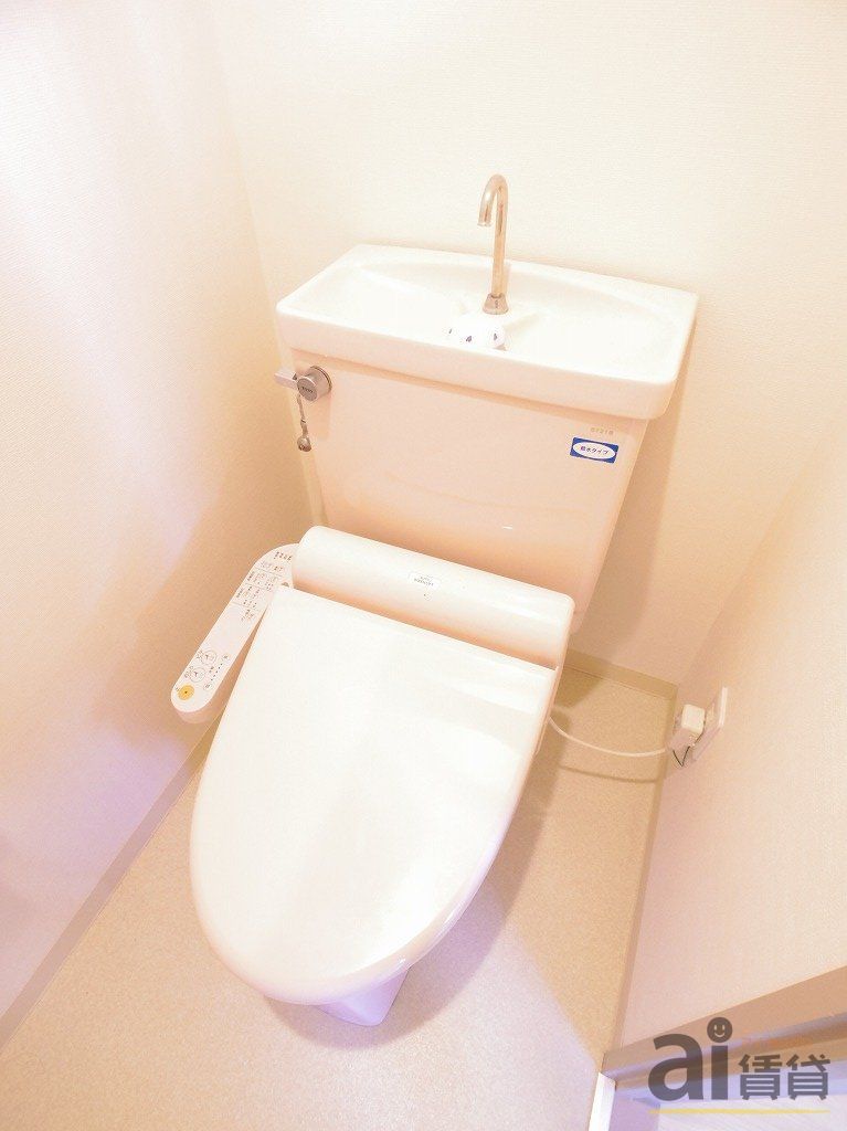 トイレ　※同仕様写真です