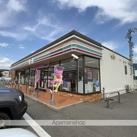 コンビニ　セブンイレブン箕輪三日町店（コンビニ）まで151m