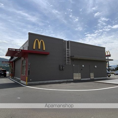 飲食店　マクドナルド箕輪ベルシャイン店（飲食店）まで344m