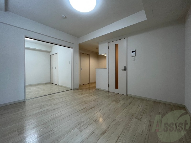居室・リビング　広くてキレイなお部屋が広がっていて、充実した生活が送れそう。