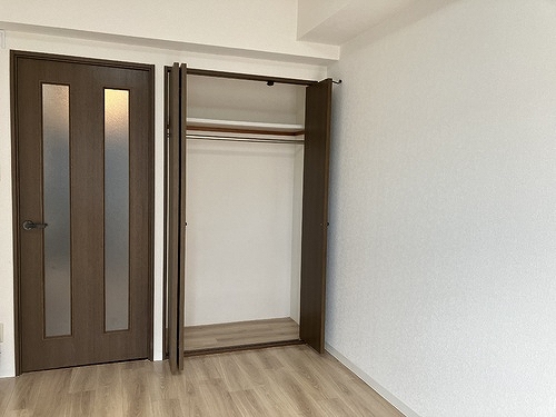収納　※写真は同じマンションの違う部屋のものになります。