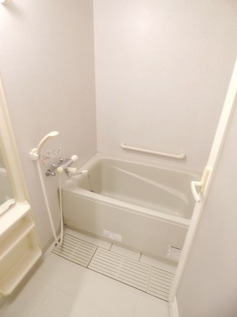 バス・シャワールーム　☆ゆったりバスルーム☆