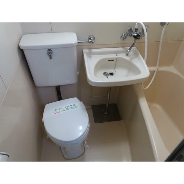 バス・シャワールーム　※別部屋写真参照
