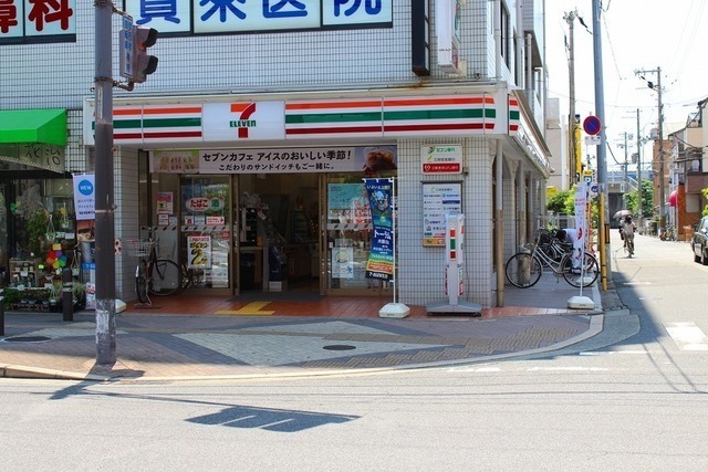 コンビニ　セブンイレブンJR堺市駅前店（コンビニ）まで707m