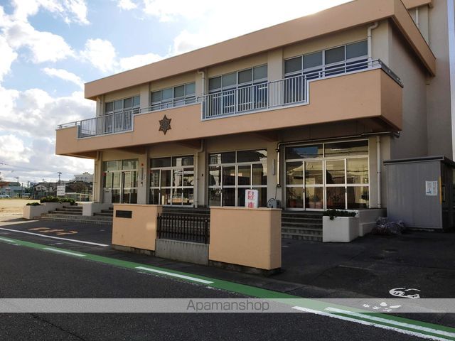 小学校　山潟小学校（小学校）まで220m