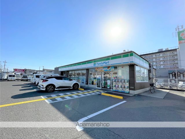 コンビニ　ファミリーマート忠岡東一丁目店（コンビニ）まで479m