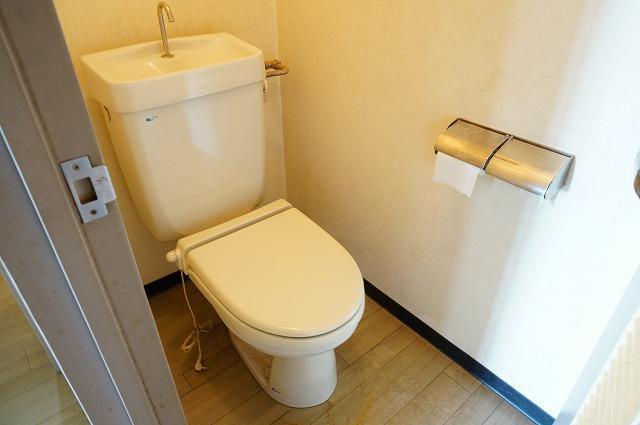 トイレ　トイレ