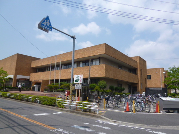 図書館　流山市立中央図書館南流山分館（図書館）まで63m