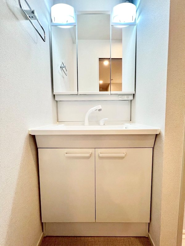 玄関　実際のお部屋の写真です