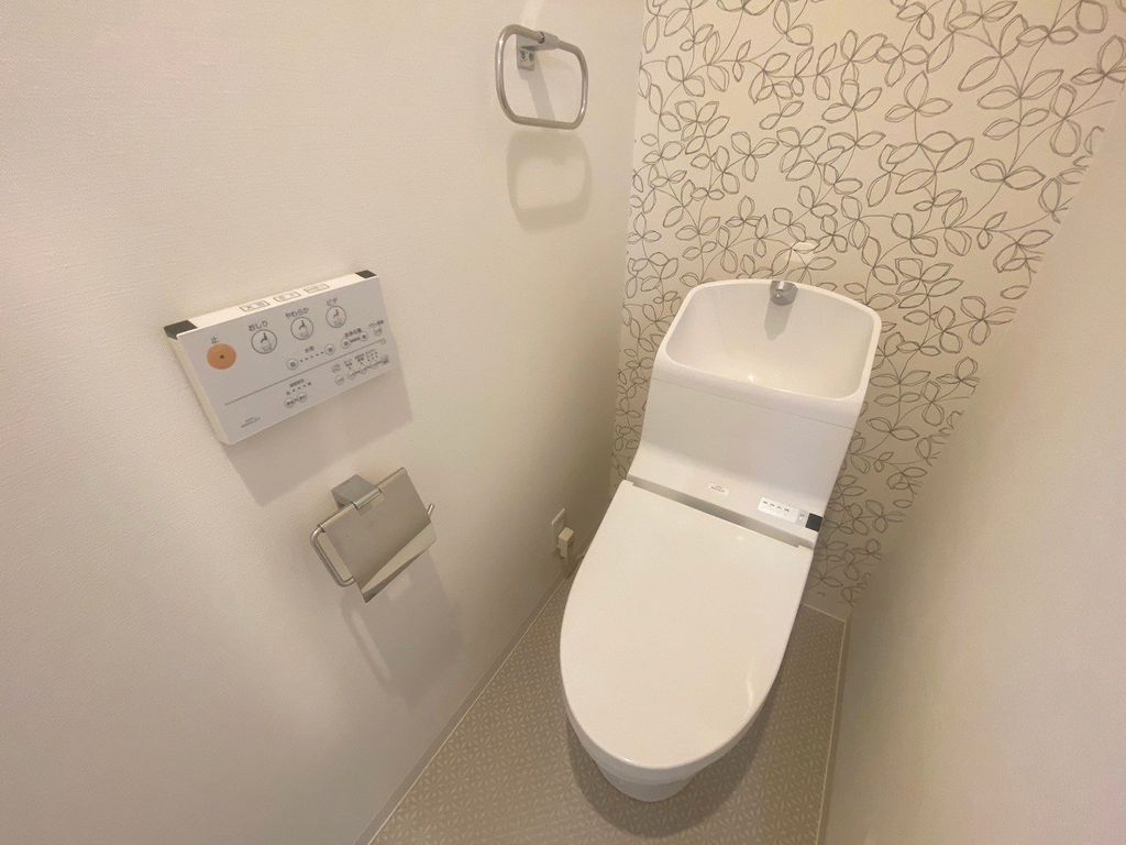 トイレ　トイレ
