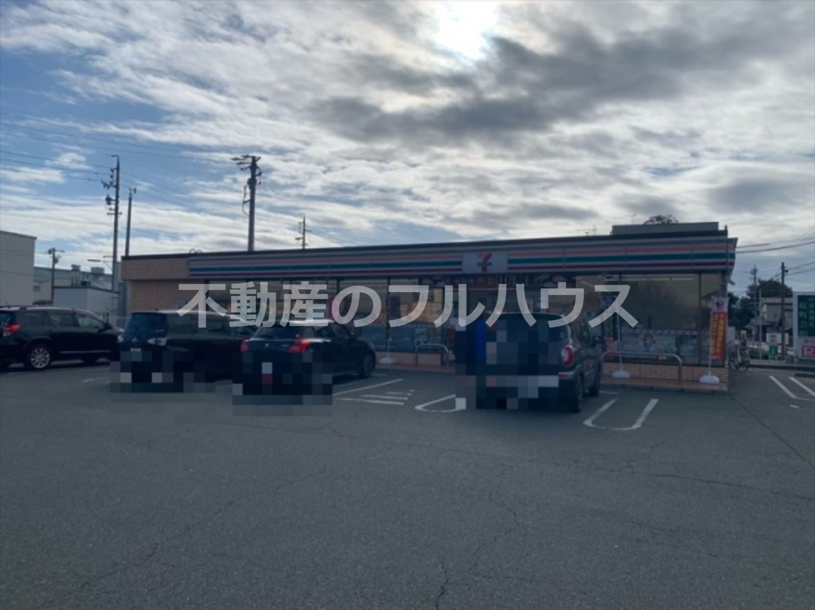 コンビニ　セブンイレブン 豊川桜町店（コンビニ）まで962m