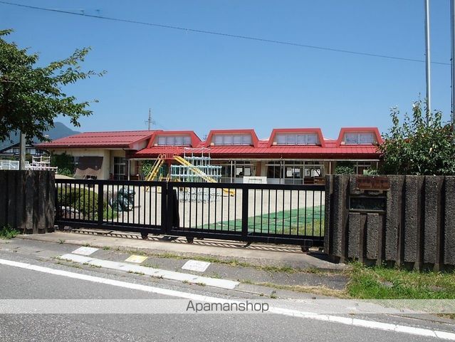 幼稚園・保育園　すずらん保育園（幼稚園・保育園）まで642m
