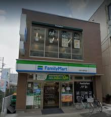 コンビニ　ファミリーマート 志賀本通駅前店（コンビニ）まで356m