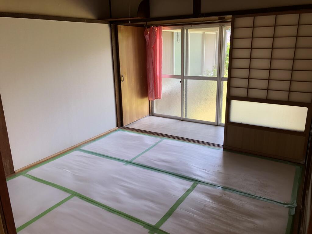 山門5丁目貸家の居間写真