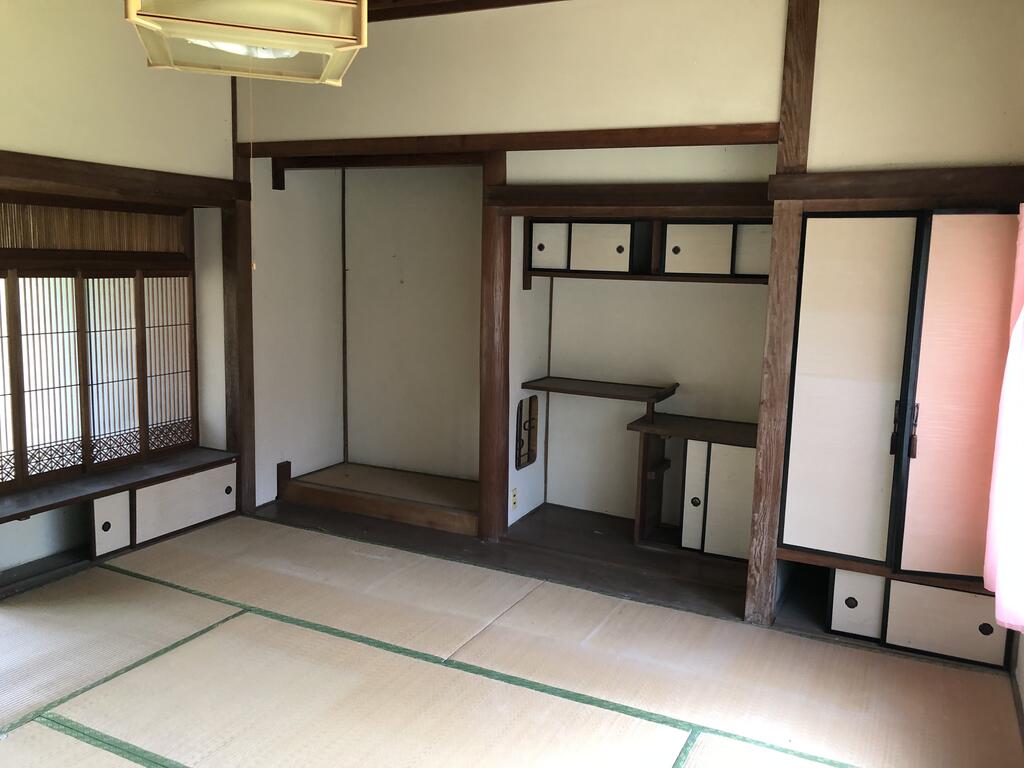 山門5丁目貸家の居間写真