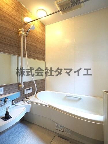 バス・シャワールーム　お風呂で日々の疲れを落としましょう