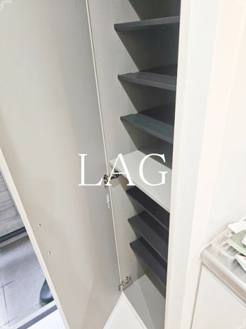 玄関　玄関です。