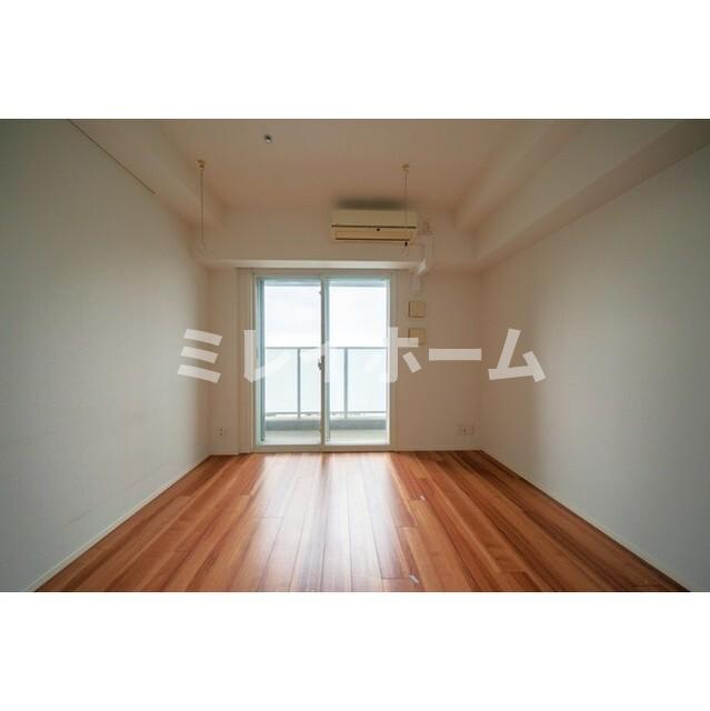 居室・リビング　同建物内、別のお部屋の参考写真になります。