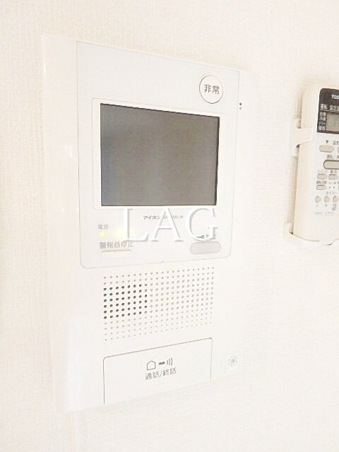 セキュリティ　モニター付きインターホンになります。