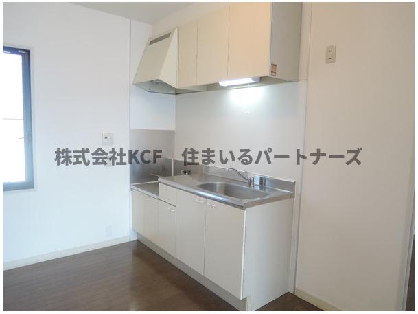 キッチン　コンパクトなキッチンで掃除もラクラク