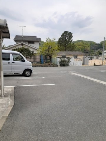 駐車場　駐車場があります