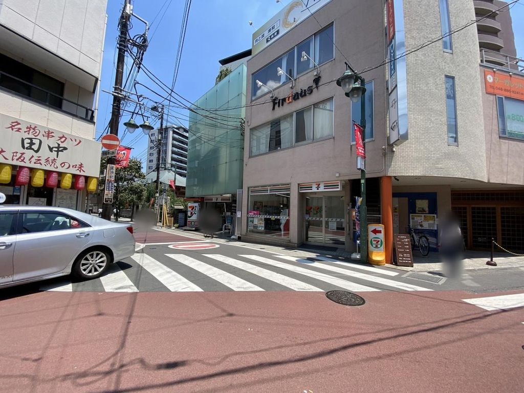 コンビニ　セブン-イレブン 浦和駅北口店（コンビニ）まで730m