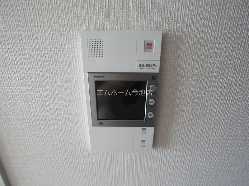 セキュリティ　TVモニター付インターホン完備