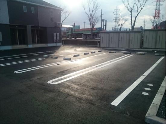 駐車場　駐車場