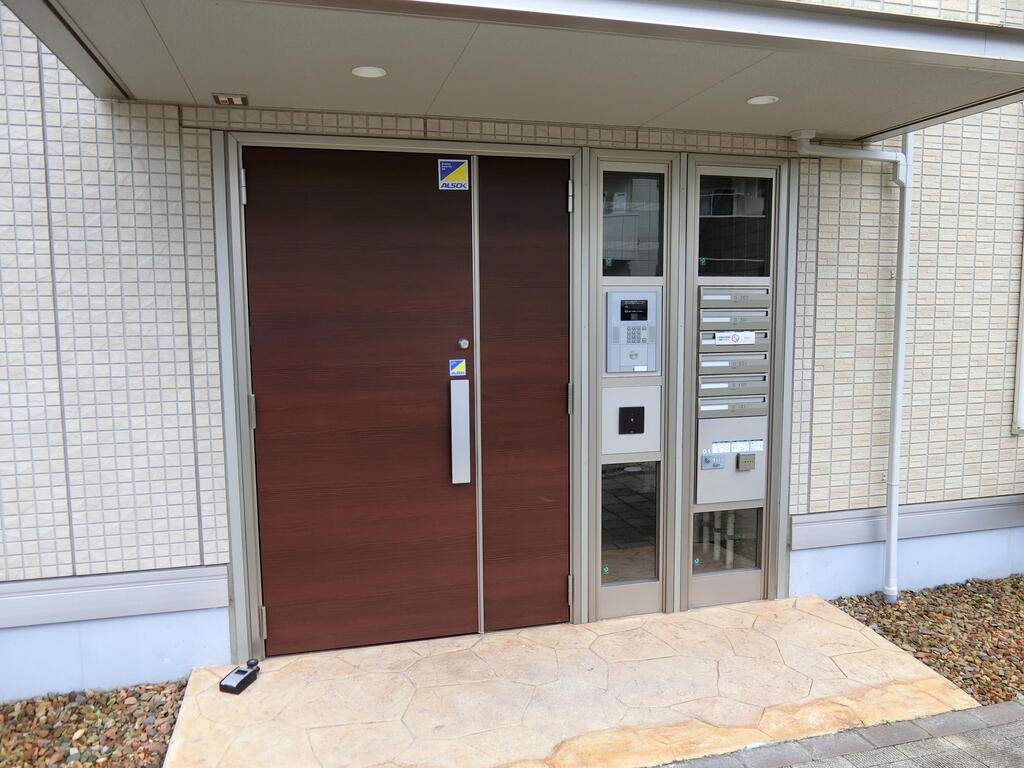 その他共有部分　オートロック付き☆宅配ボックスあり