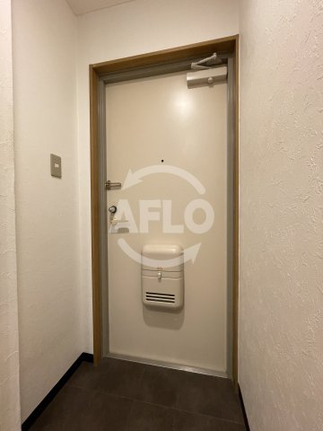 玄関　TATディナスティ西本町（タットディナスティ西本町）　玄関