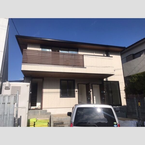 建物外観　建設中